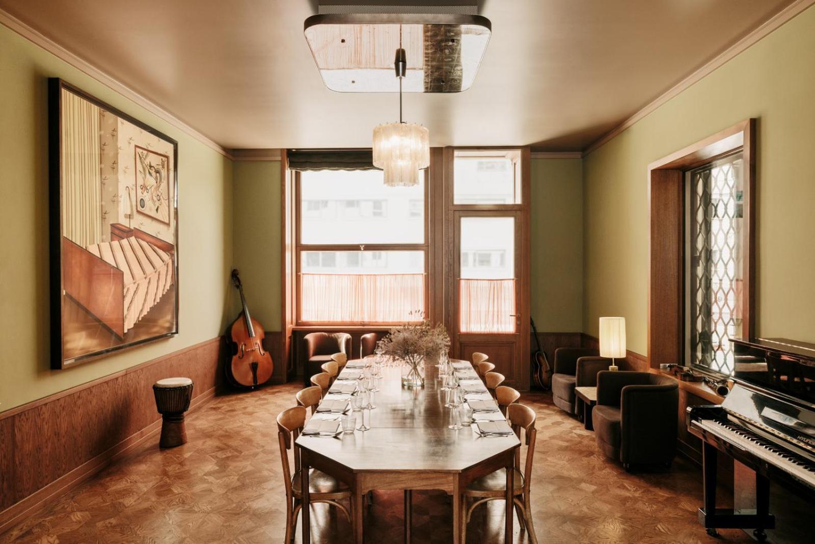 Boutique Hotel Chateau Royal برلين المظهر الخارجي الصورة The dining room at the 2018 edition of the restaurant